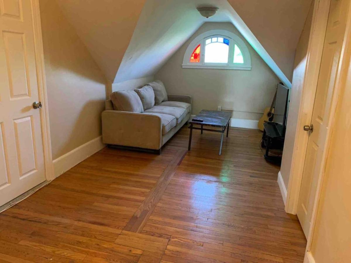 Sunny Spacious Room In Federal Hill, Downtown With Shared Bathroom And Kitchen Providence Eksteriør bilde